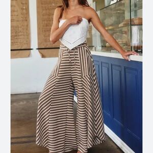 Bluiivy Wide Leg crop Pants NWT